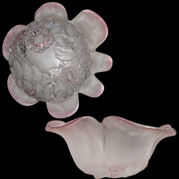 2 Vintage Mikasa Rosella Walther Glass Pink Floral Embossed Serving Bowl Dish - Picture 2 of 4
